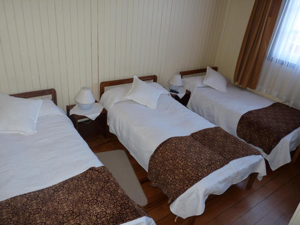 Hostal Opapa Juan Puerto Varas Habitación foto